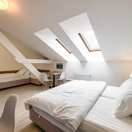 Hotel Nadrazi