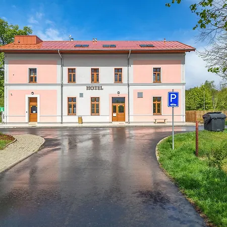 Hotel Nadrazi