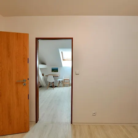 Nadrazi Hotel 3*