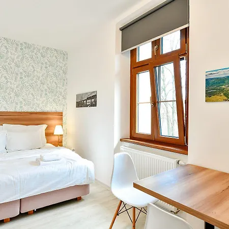 Hotel Nadrazi 3*