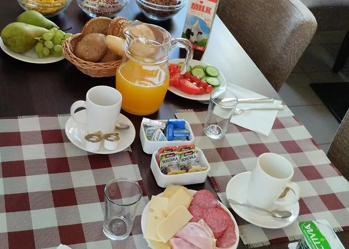 Nadrazi Horni Jiretin