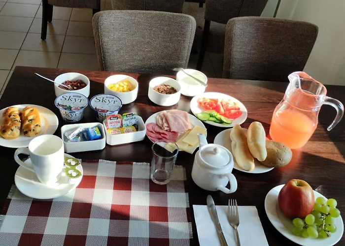 فندق Nadrazi